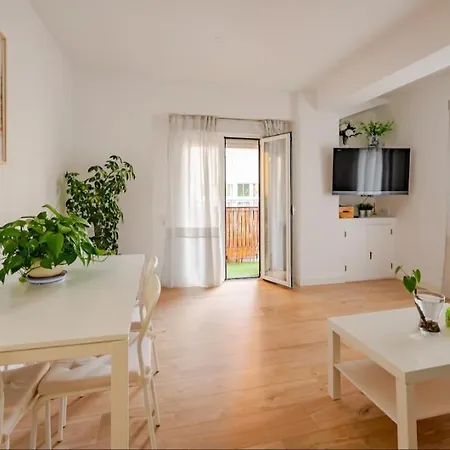Piso Con Garaje Gratis En El Centro De Granada. 아파트 그라나다