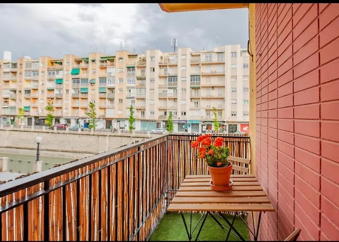 Piso Con Garaje Gratis En El Centro De Granada. * 그라나다